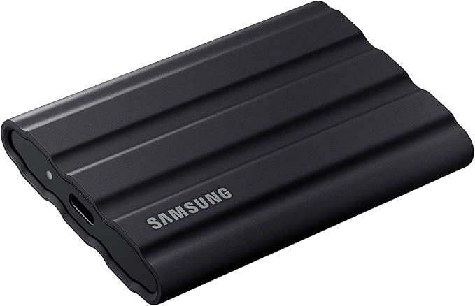 Samsung T7 Shield 2TB externe SSD mit USB 3.2 Gen2 und IP65