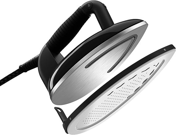 Laurastar Smart Bügelstation mit integriertem Bügelbrett und Eco-Modus